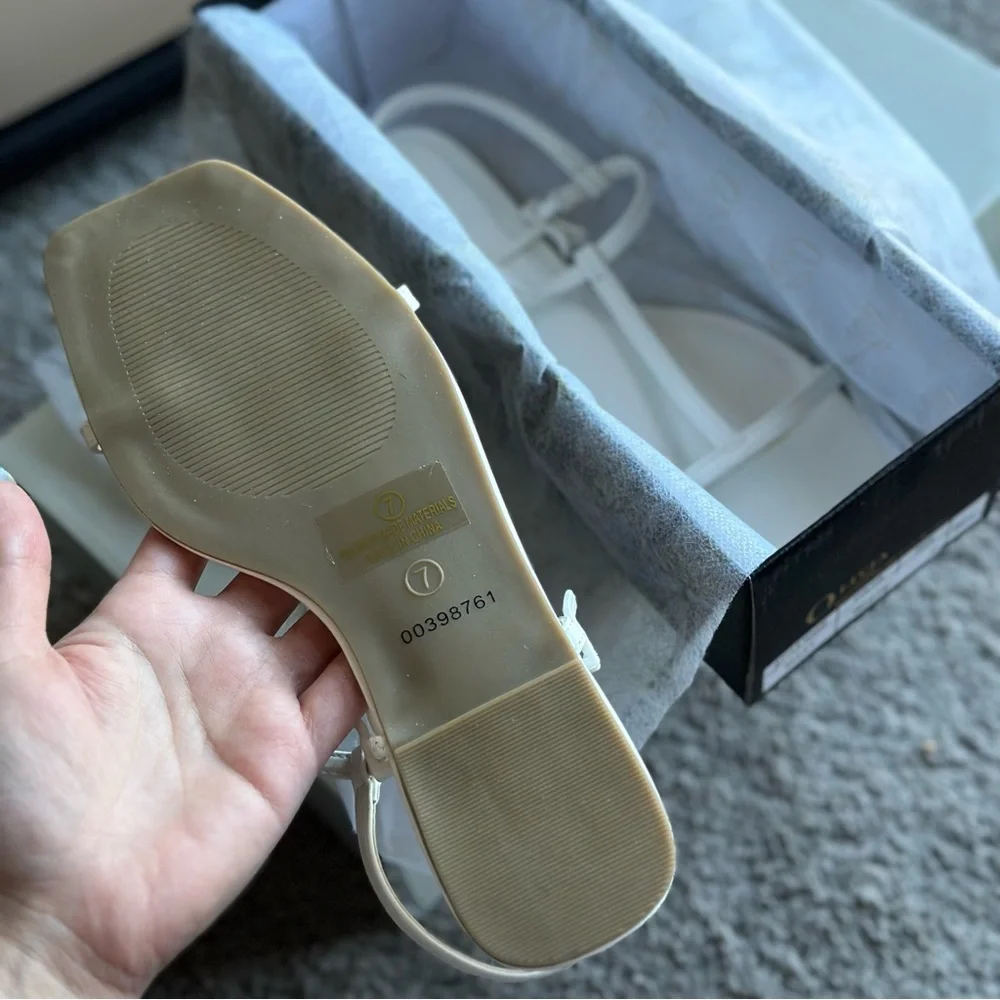 NEW OLIVIA JAYMES SANDALS - Picture 4 of 7